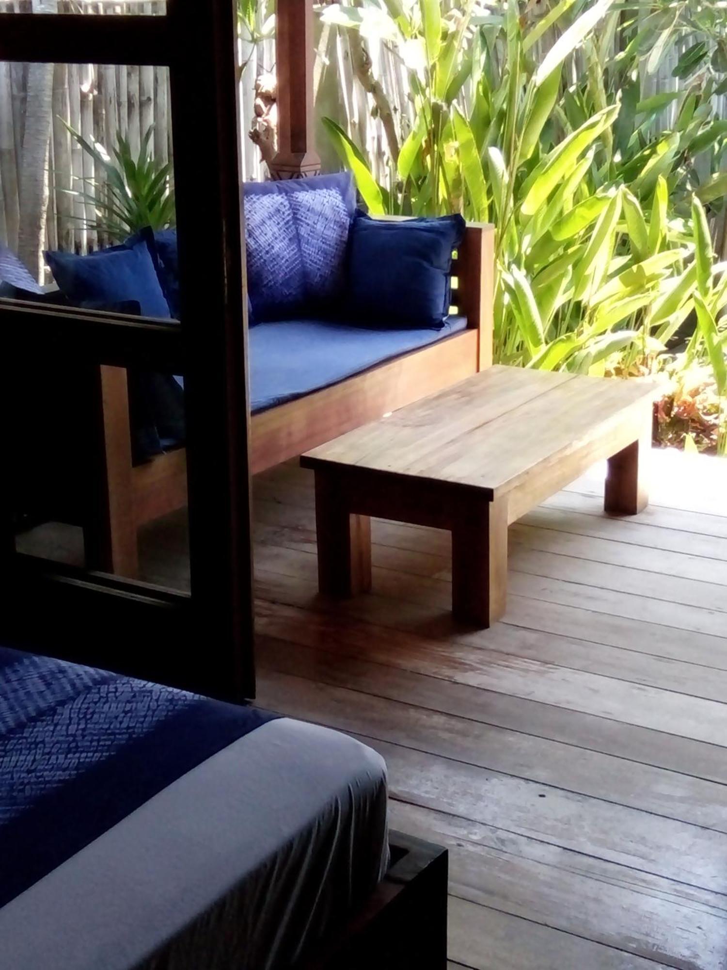 Indigo Bungalows Gili Trawangan Exterior photo