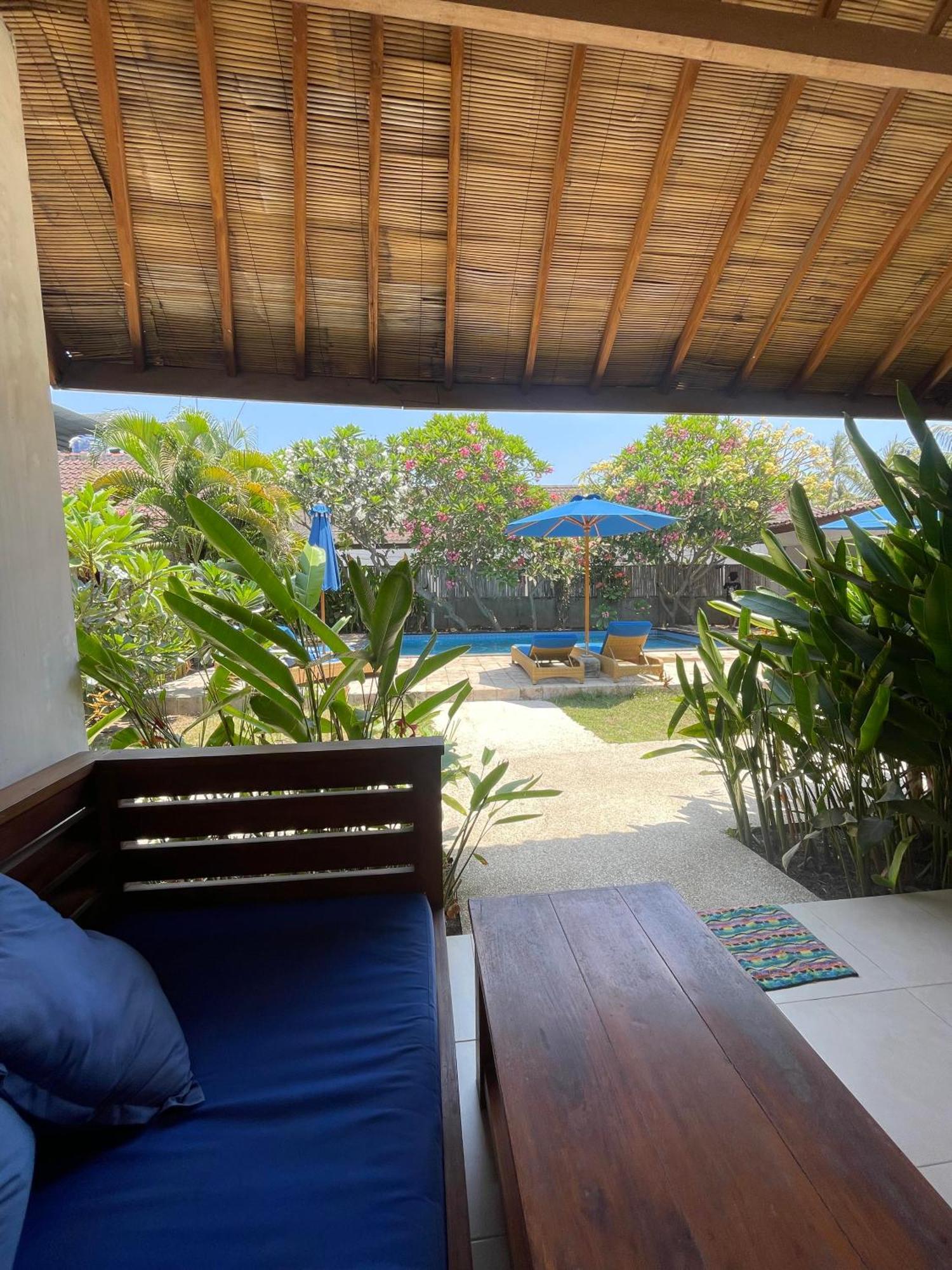 Indigo Bungalows Gili Trawangan Exterior photo