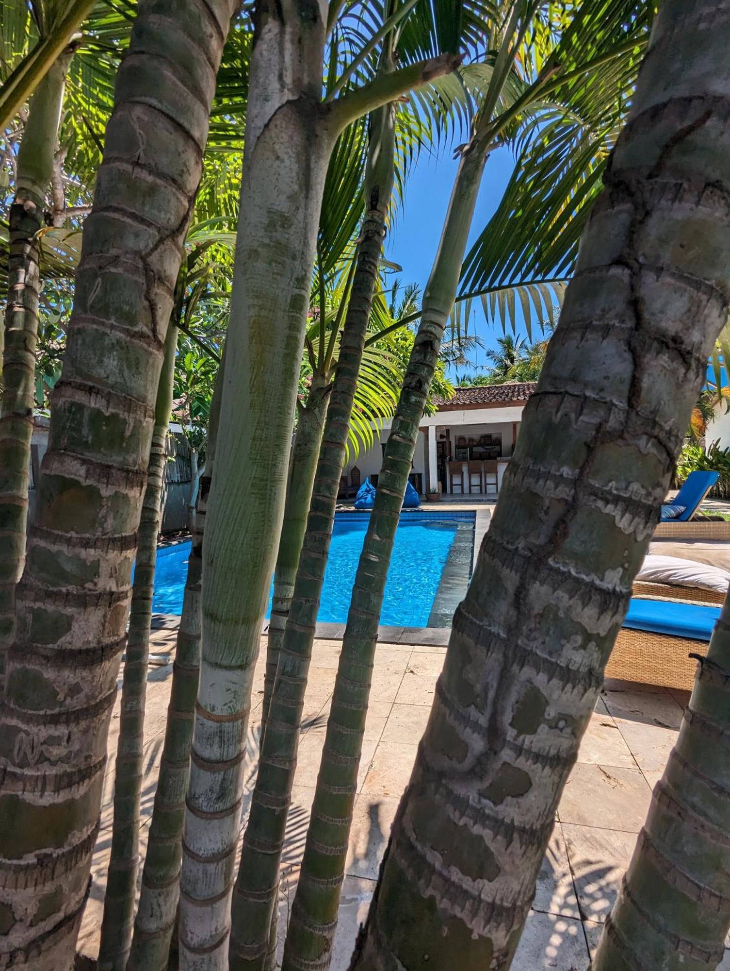 Indigo Bungalows Gili Trawangan Exterior photo