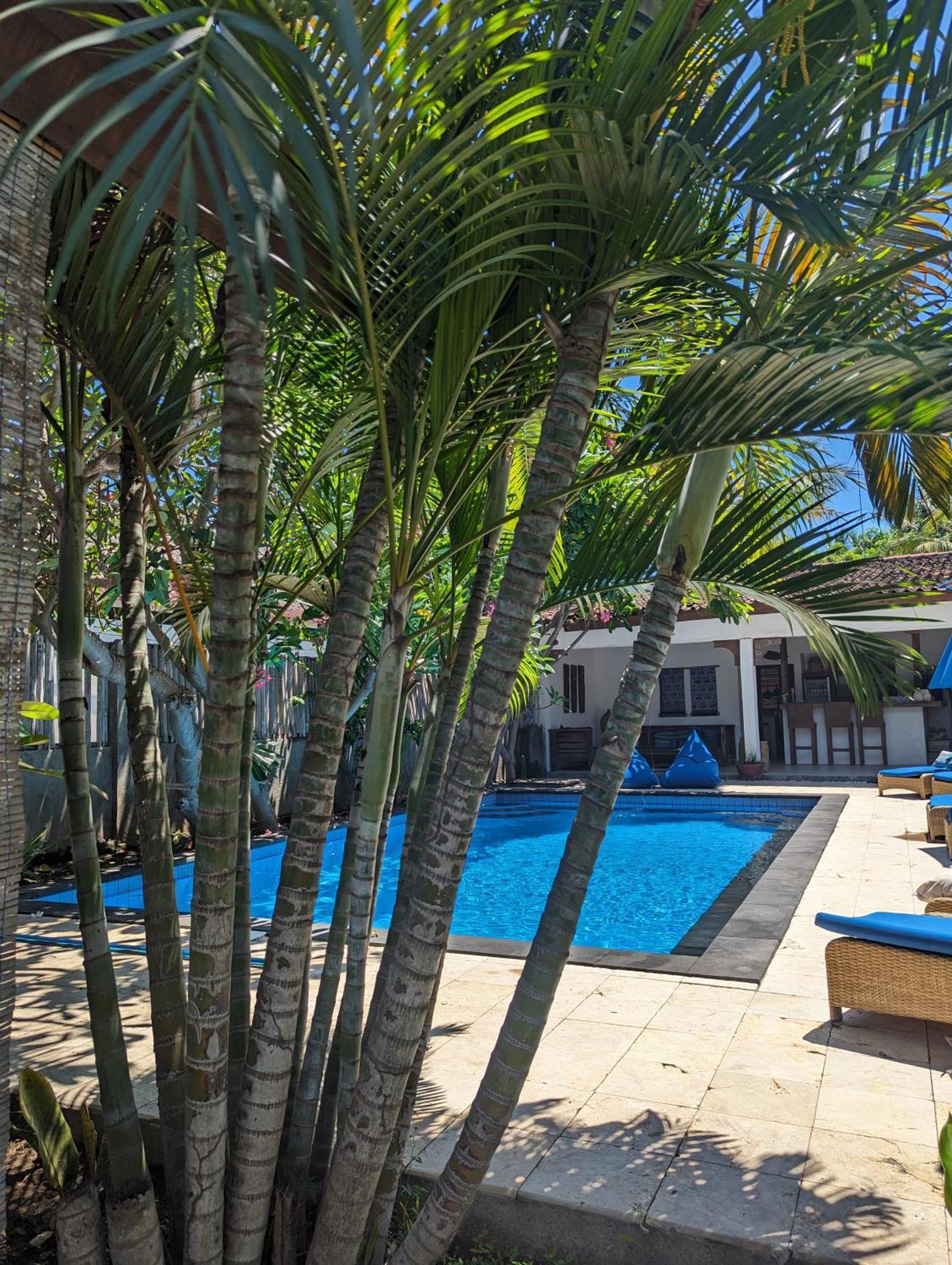 Indigo Bungalows Gili Trawangan Exterior photo