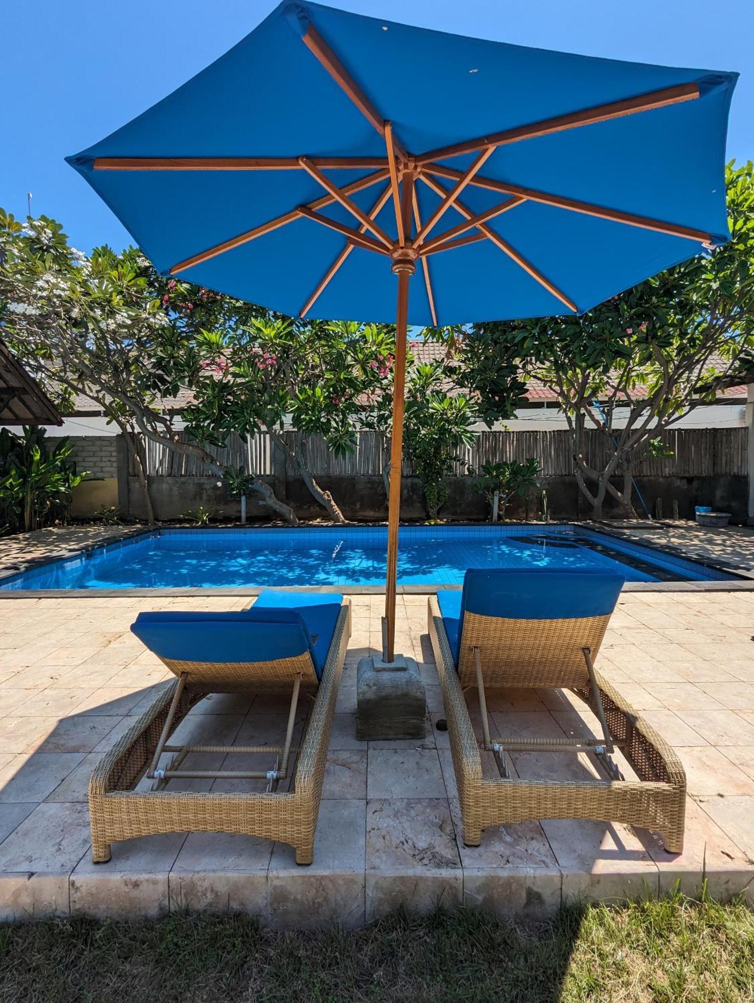 Indigo Bungalows Gili Trawangan Exterior photo
